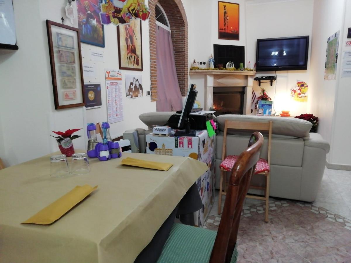 Casadolcecasalatina Bed & Breakfast Екстериор снимка