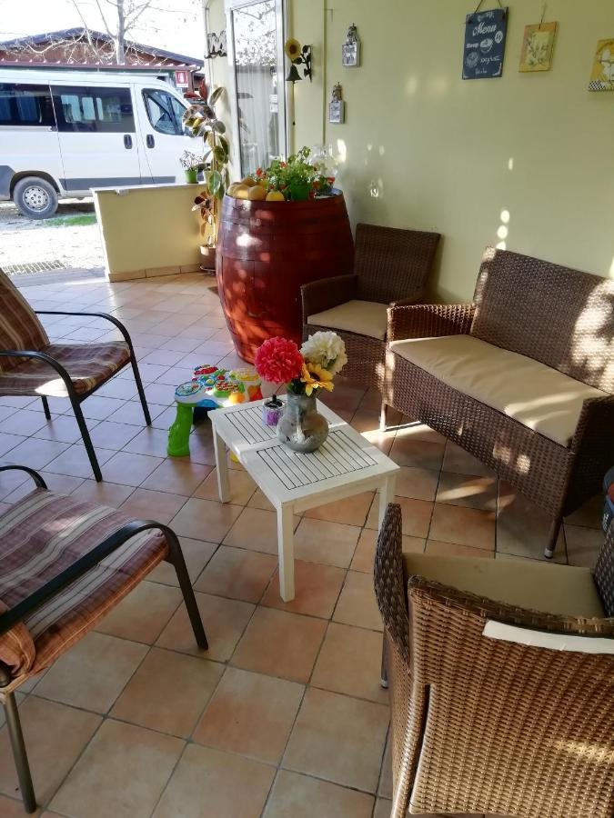 Casadolcecasalatina Bed & Breakfast Екстериор снимка