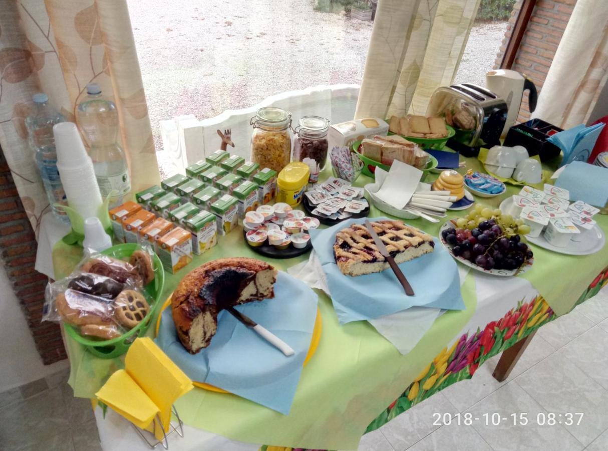Casadolcecasalatina Bed & Breakfast Екстериор снимка