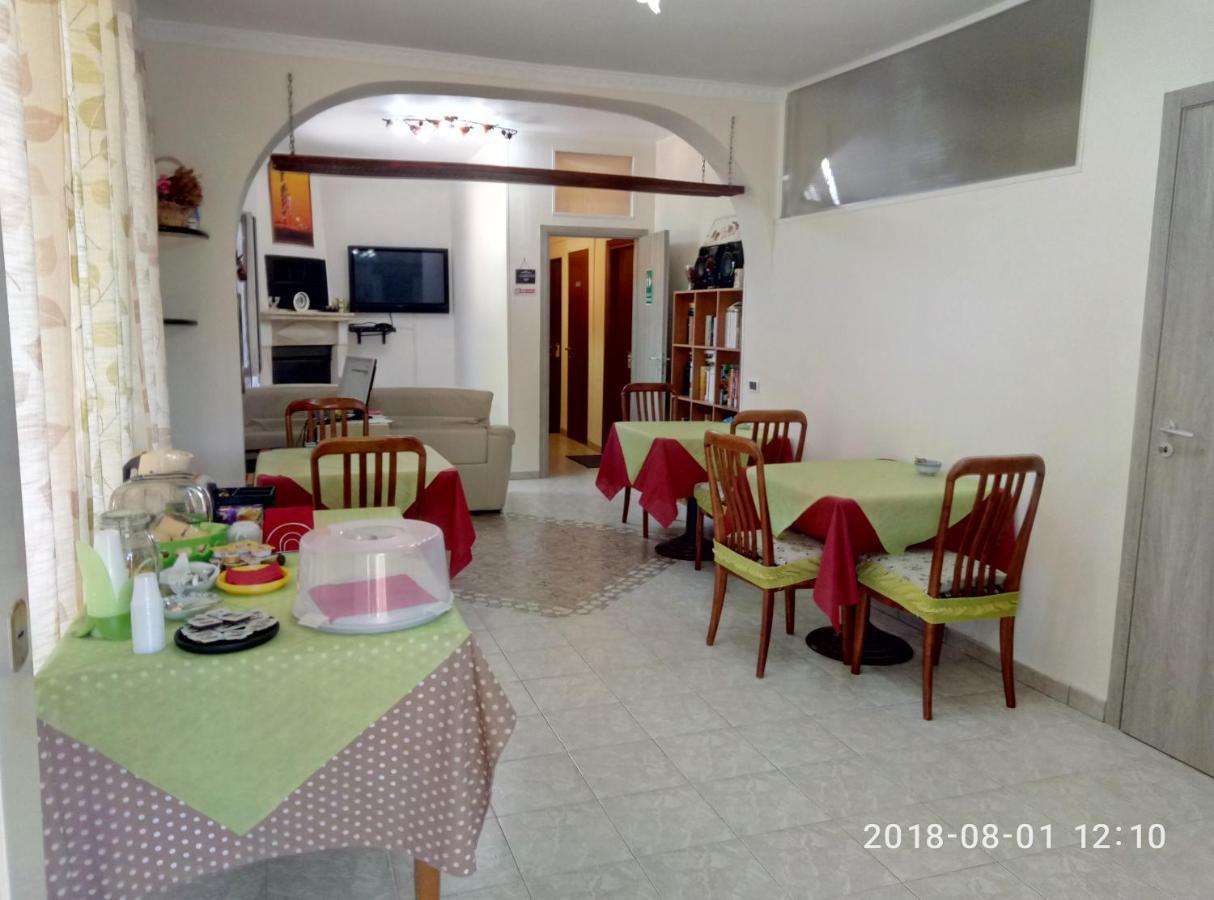 Casadolcecasalatina Bed & Breakfast Екстериор снимка