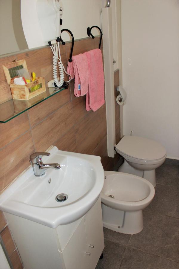 Casadolcecasalatina Bed & Breakfast Екстериор снимка