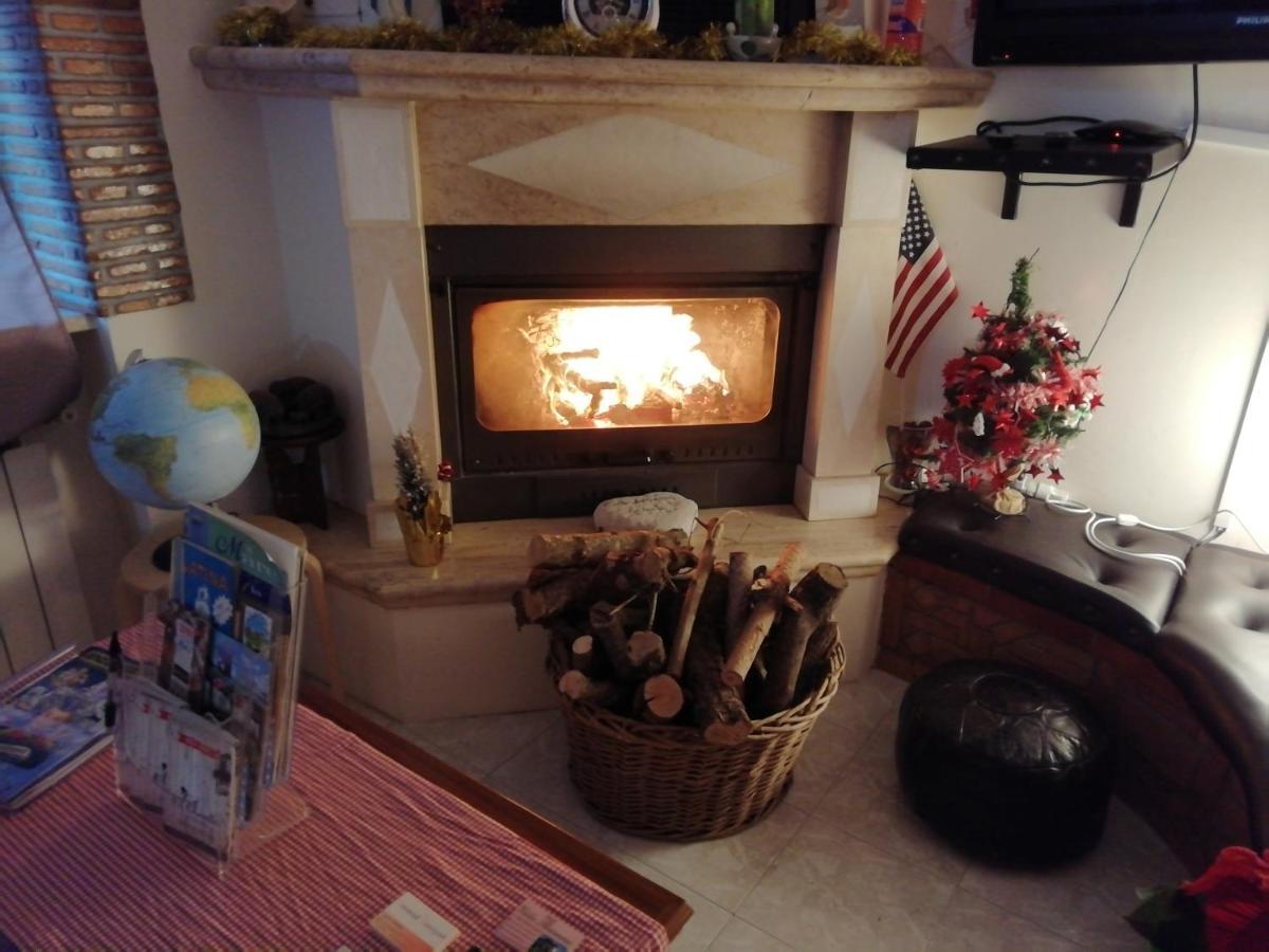 Casadolcecasalatina Bed & Breakfast Екстериор снимка